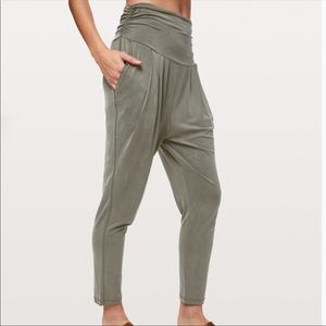 Lululemon pants